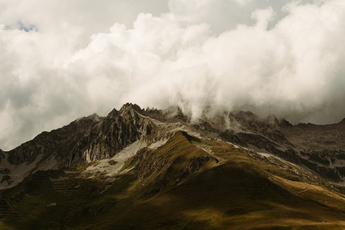 Landscape montano con diversi tipi di terrain
