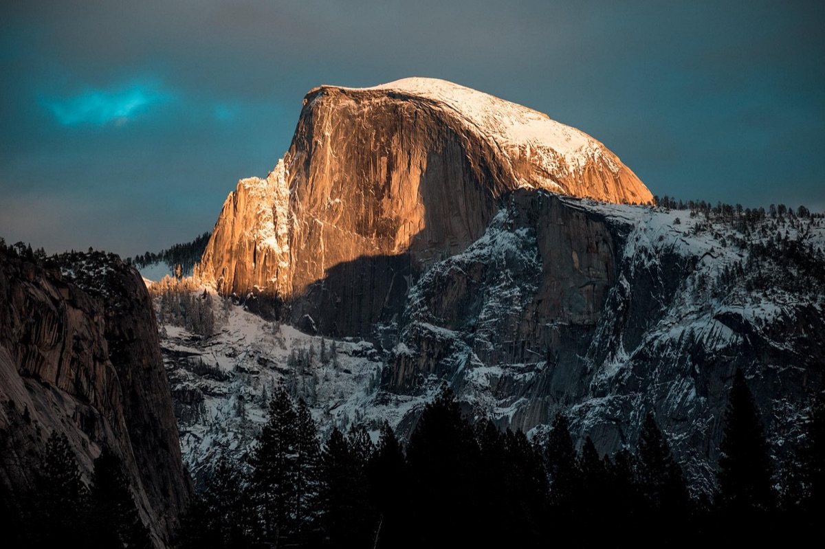 Yosemite National Park hiking trails with backpackers and nature